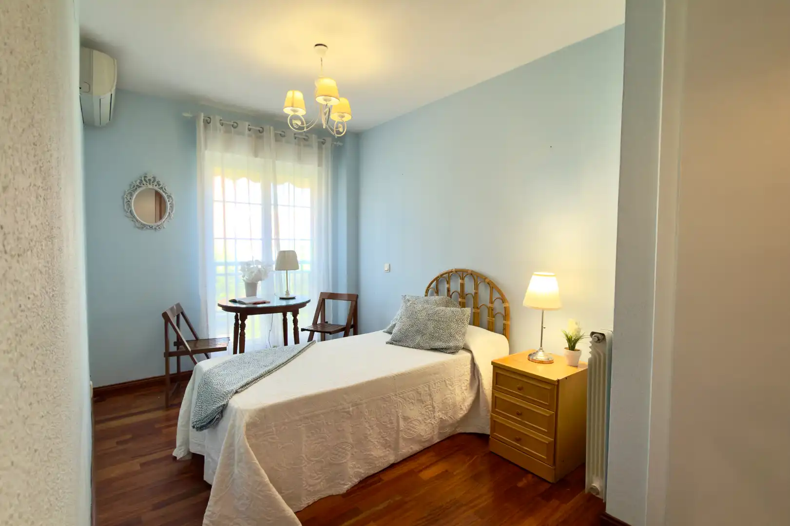 Bedroom of Flat for sale in Valdemoro  with Air Conditioner, Heating and Parquet flooring