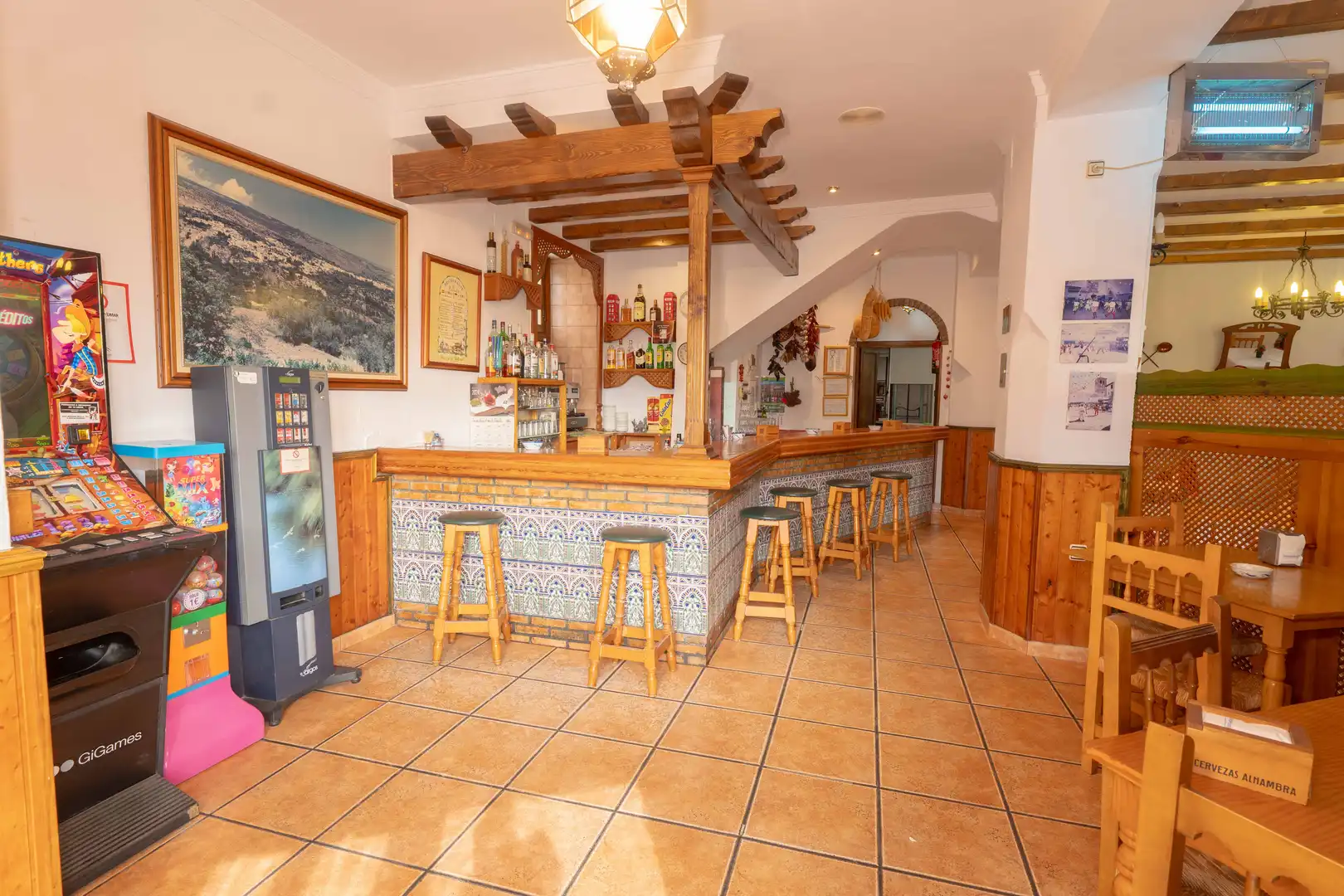 Geschaftsraum zum Verkauf in Válor mit Terrasse und Möbliert