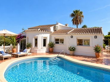 Casa amb piscina en venda a Cap Martí - El Tossalet - Pinomar