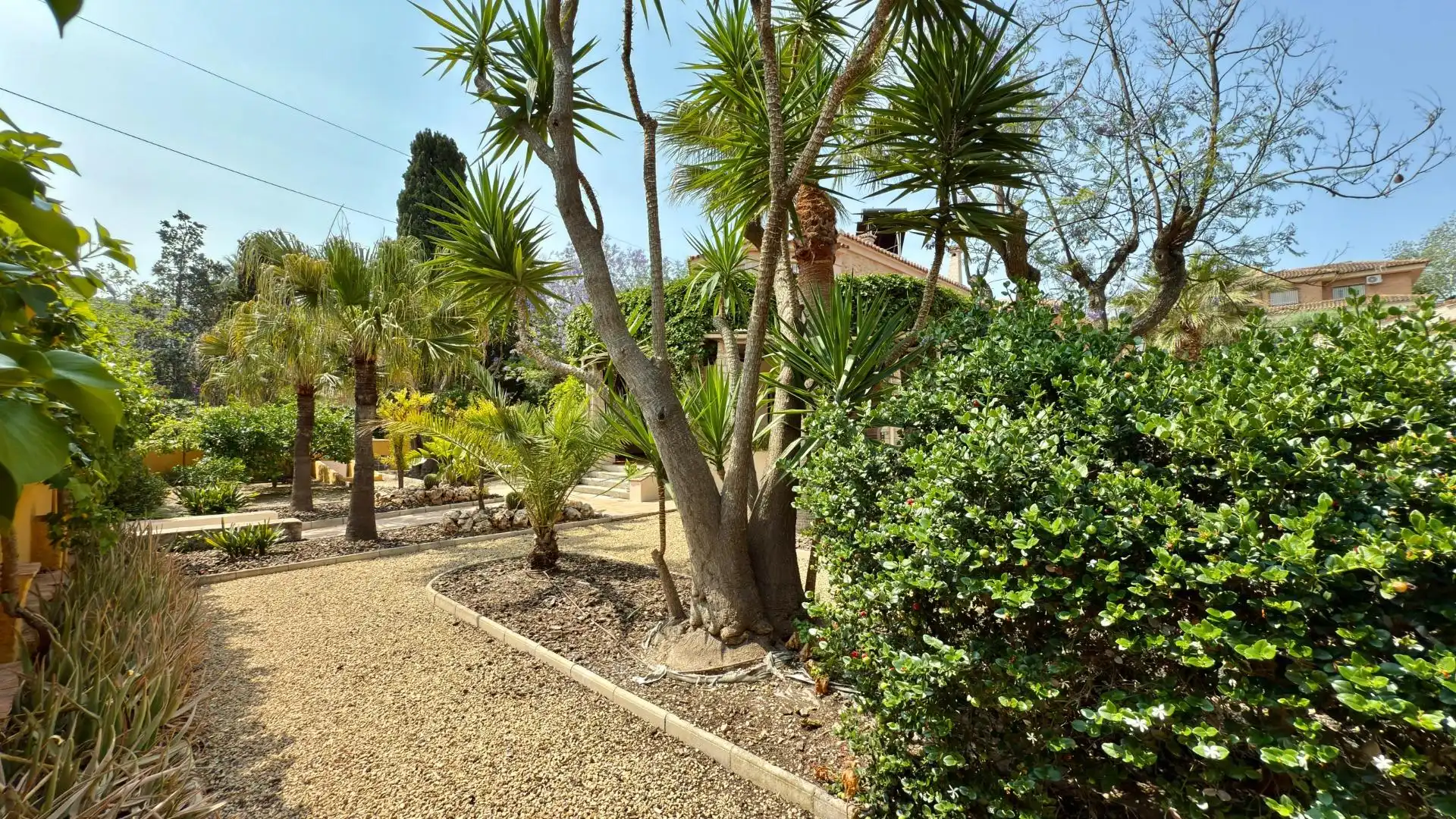 Jardí de Casa o xalet en venda en Alicante / Alacant amb Aire condicionat, Calefacció i Jardí privat