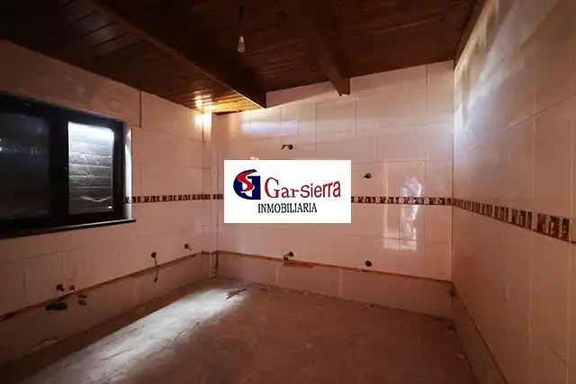 Houses for sale in Buitrago del Lozoya  with Heating