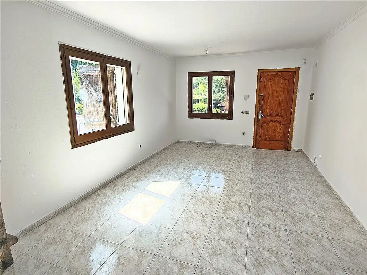 Houses for sale in Vallgorguina