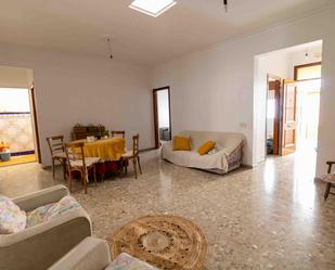 Sala d'estar de Casa o xalet en venda en Alhama de Almería amb Terrassa