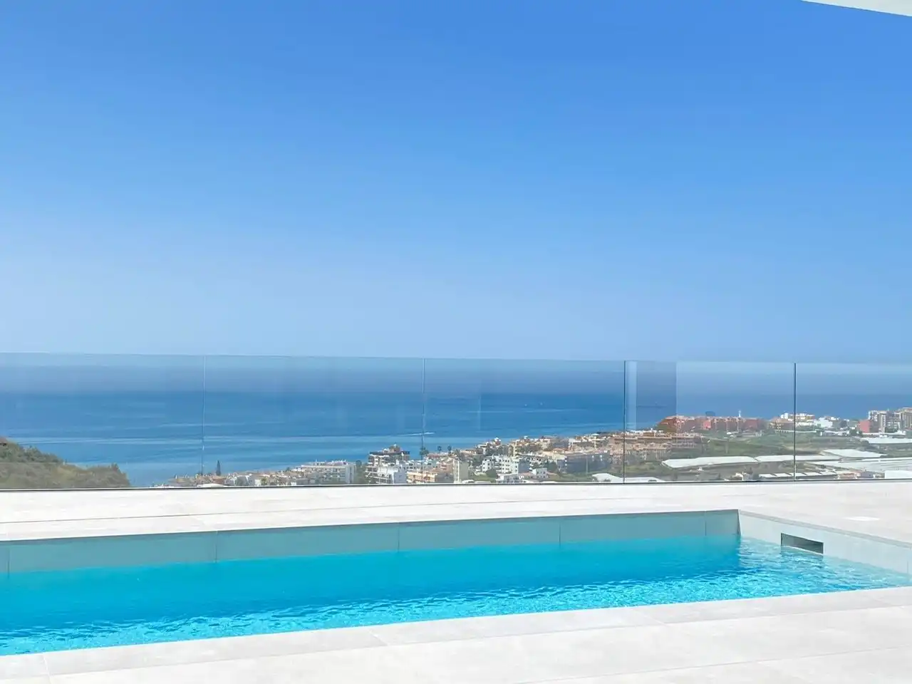 Piscina de Casa o xalet en venda en Torrox amb Aire condicionat, Calefacció i Jardí privat