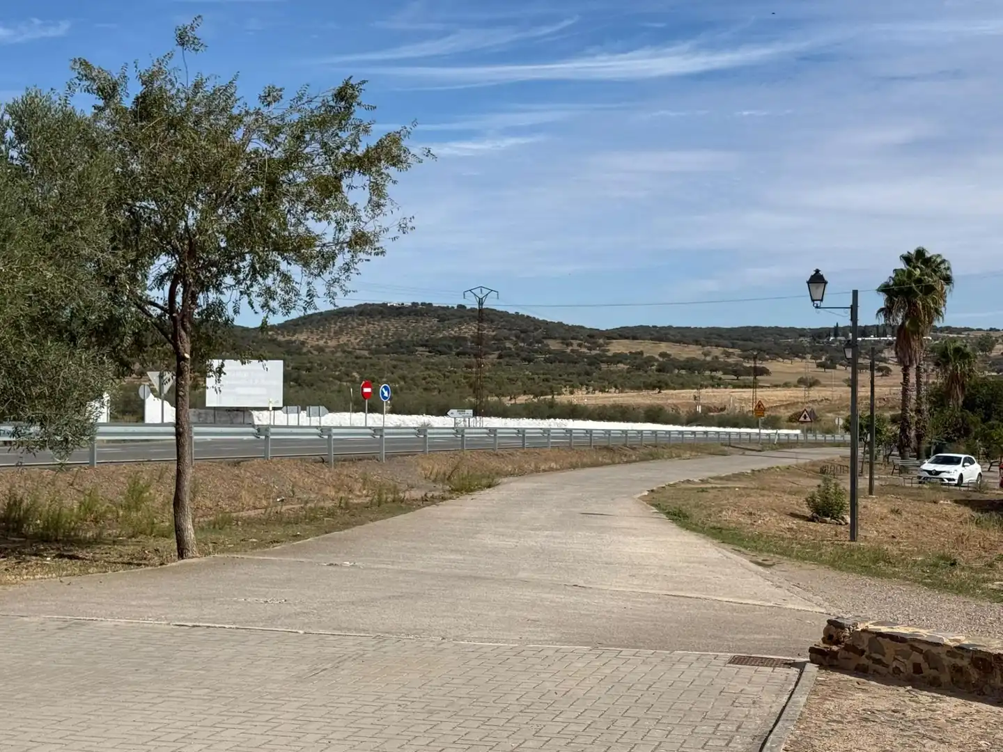 Houses for sale in Encinasola, Huelva
