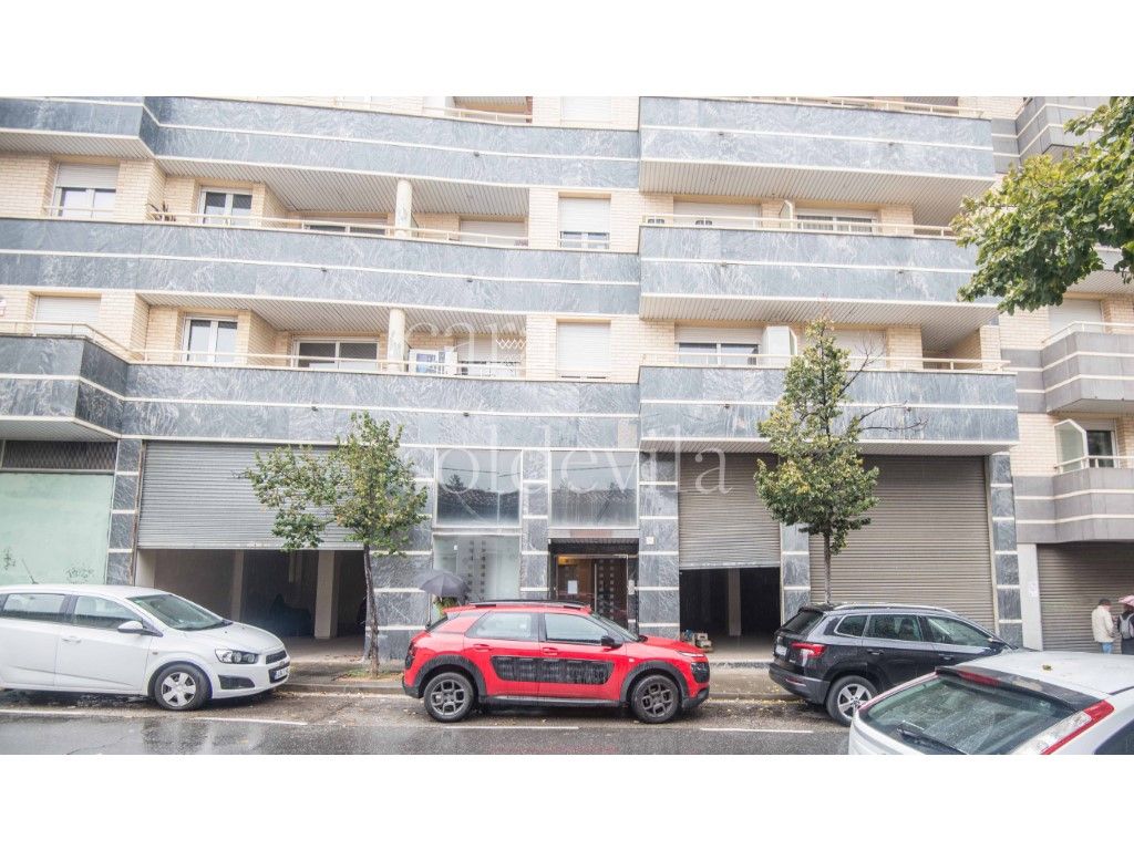 Premises for sale in Caputxins - Ambulatori