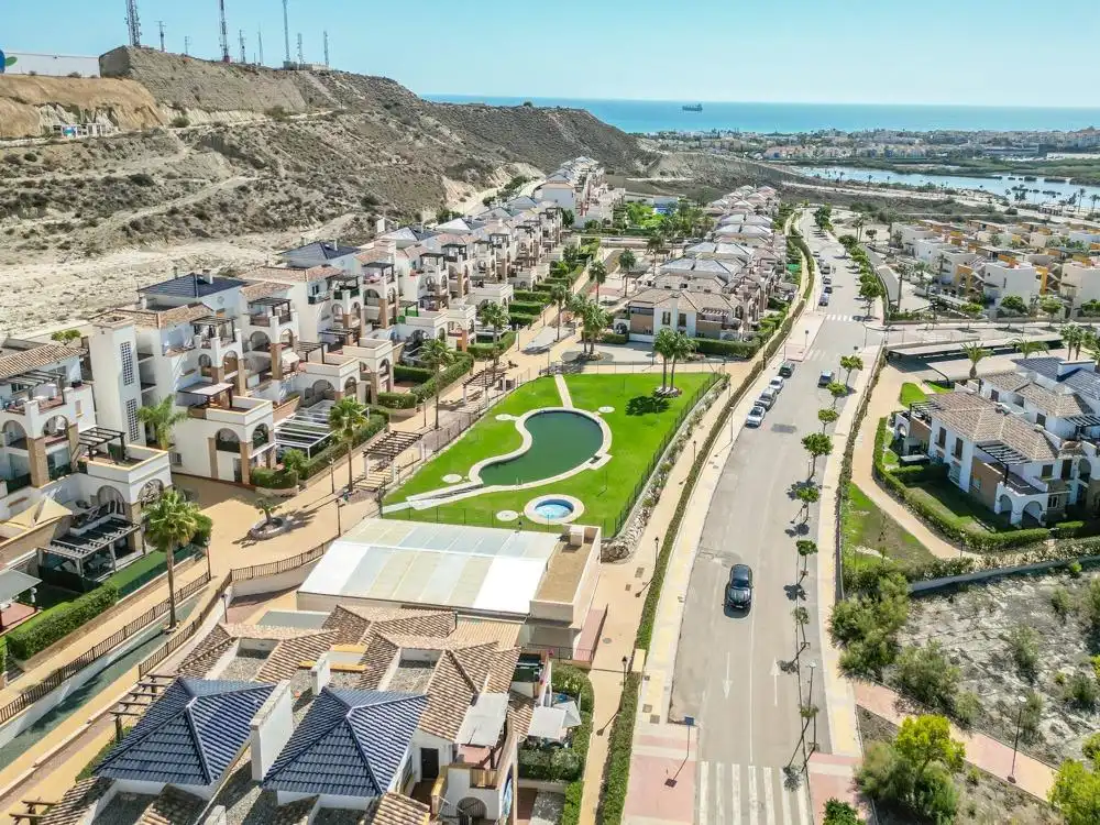 Vivienda con piscina en venta en Calle ALBARDIN, imagen 39