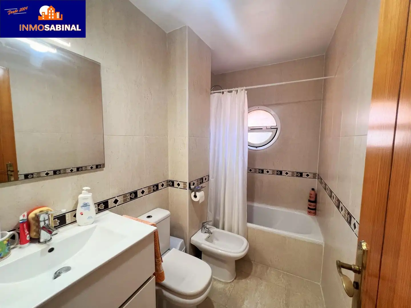 Baño de Piso en venta en Roquetas de Mar con Aire acondicionado y Terraza