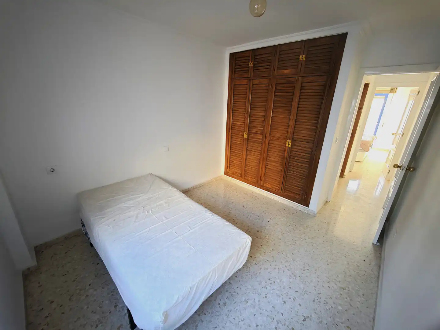 Habitación de Ático en venta en Lebrija con Terraza, Amueblado y Balcón