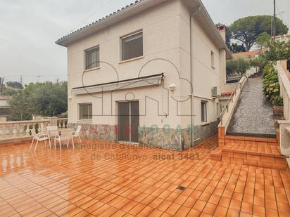 Exterior view of House or chalet for sale in Cerdanyola del Vallès  with Air Conditioner and Terrace