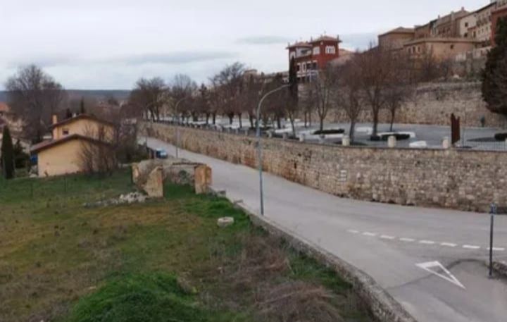 Außenansicht von Wohnung zum verkauf in Castrojeriz mit Abstellraum und Möbliert