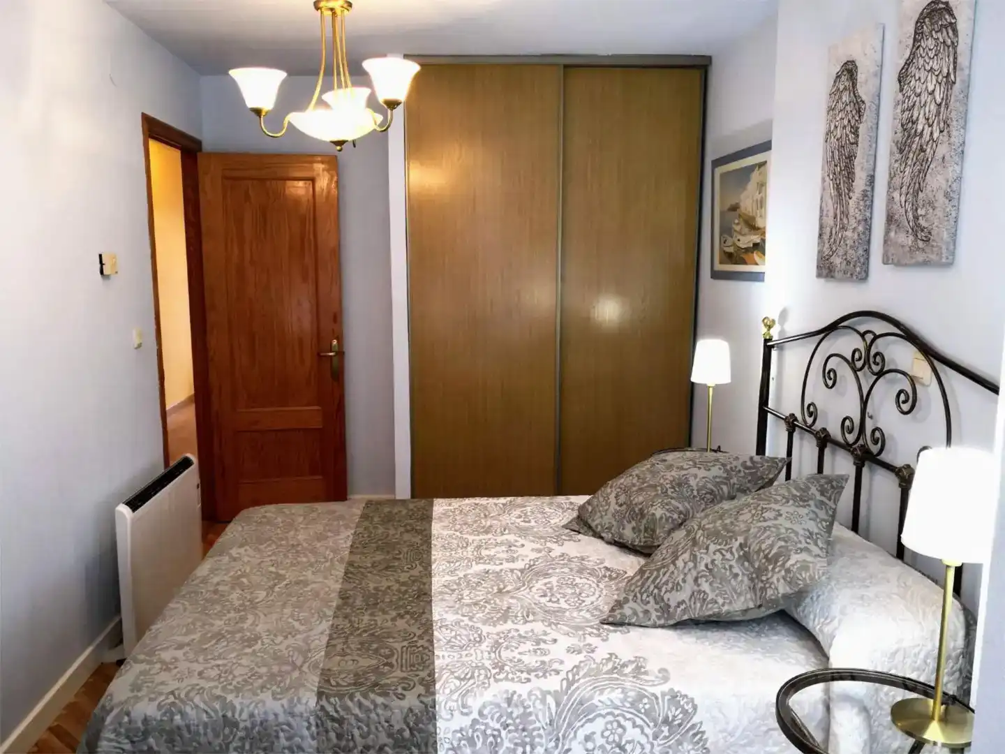 Schlafzimmer von Wohnung zur Miete in Suances mit Privatgarten, Parkett und Abstellraum