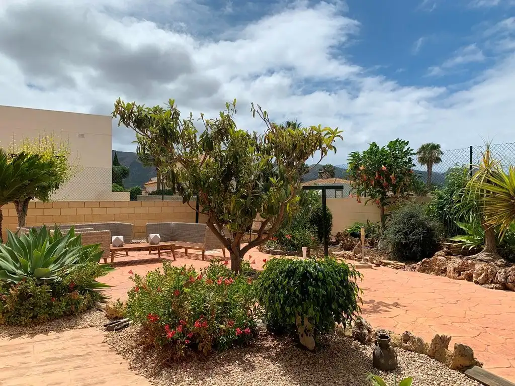 Jardín de Casa o chalet en venta en L'Alfàs del Pi con Aire acondicionado, Calefacción y Jardín privado