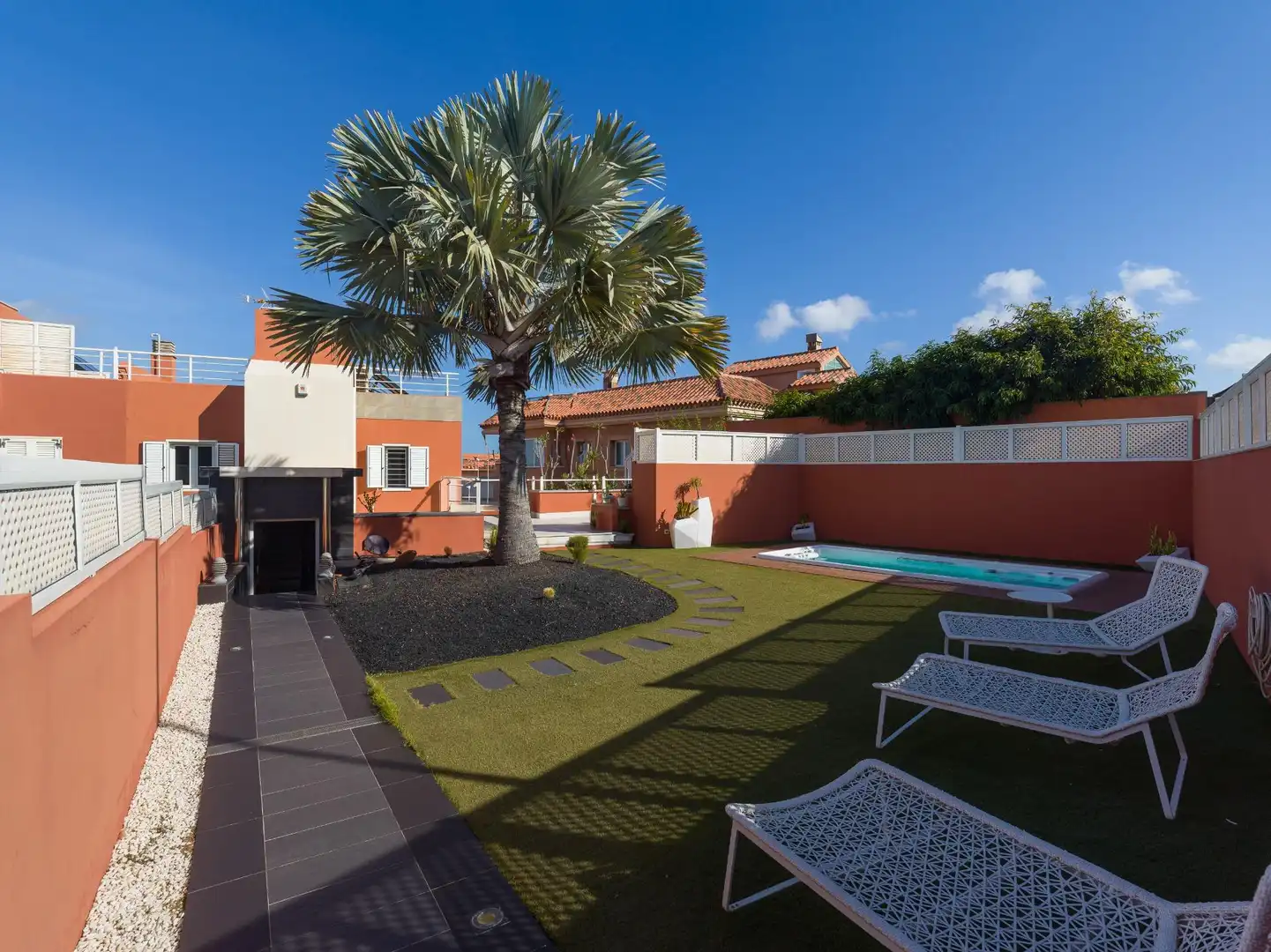 Jardí de Casa adosada en venda en Las Palmas de Gran Canaria amb Jardí privat, Terrassa i Traster