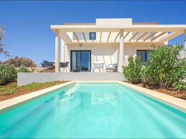 Semi-detached house with pool for sale in Cala Magrana - Cala Anguila - Cala Mendia