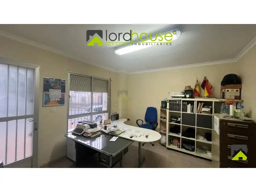 Nave industrial en venta en Lorca