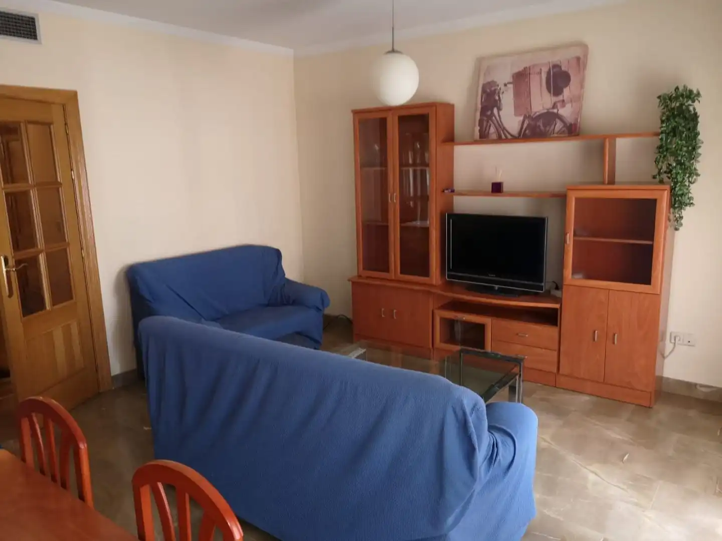 Sala de estar de Piso de alquiler en Granada con Aire acondicionado, Calefacción y Amueblado