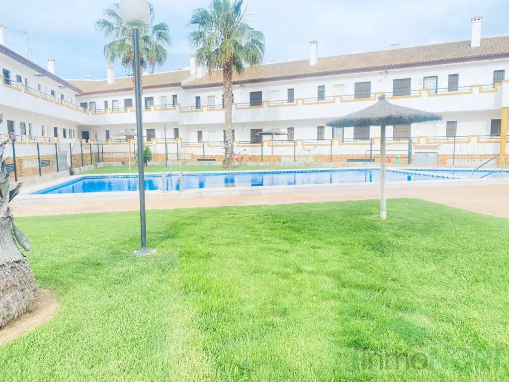 Piscina de Pis en venda en Cartagena amb Aire condicionat, Terrassa i Moblat