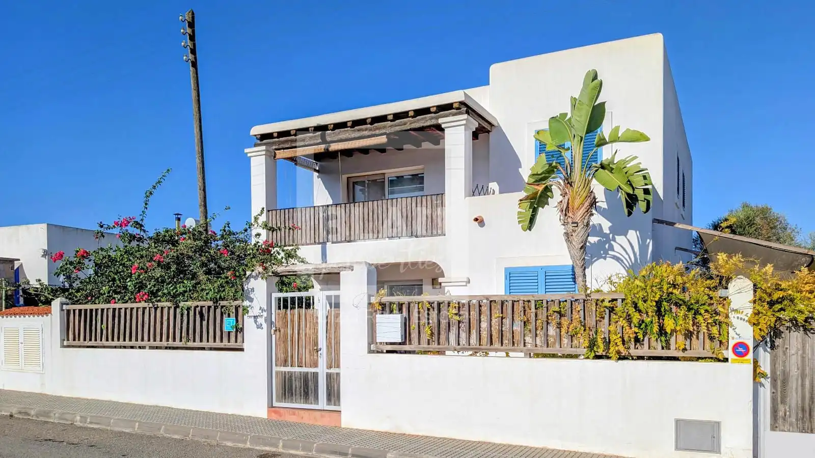 Außenansicht von Haus oder Chalet zur Miete in Sant Antoni de Portmany mit Klimaanlage, Privatgarten und Terrasse