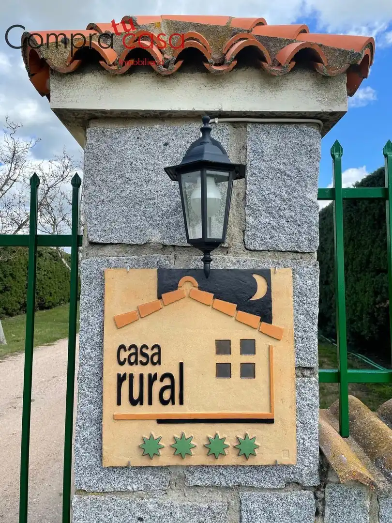 Vista exterior de Casa o chalet en venta en Valverde del Majano con Calefacción, Jardín privado y Terraza