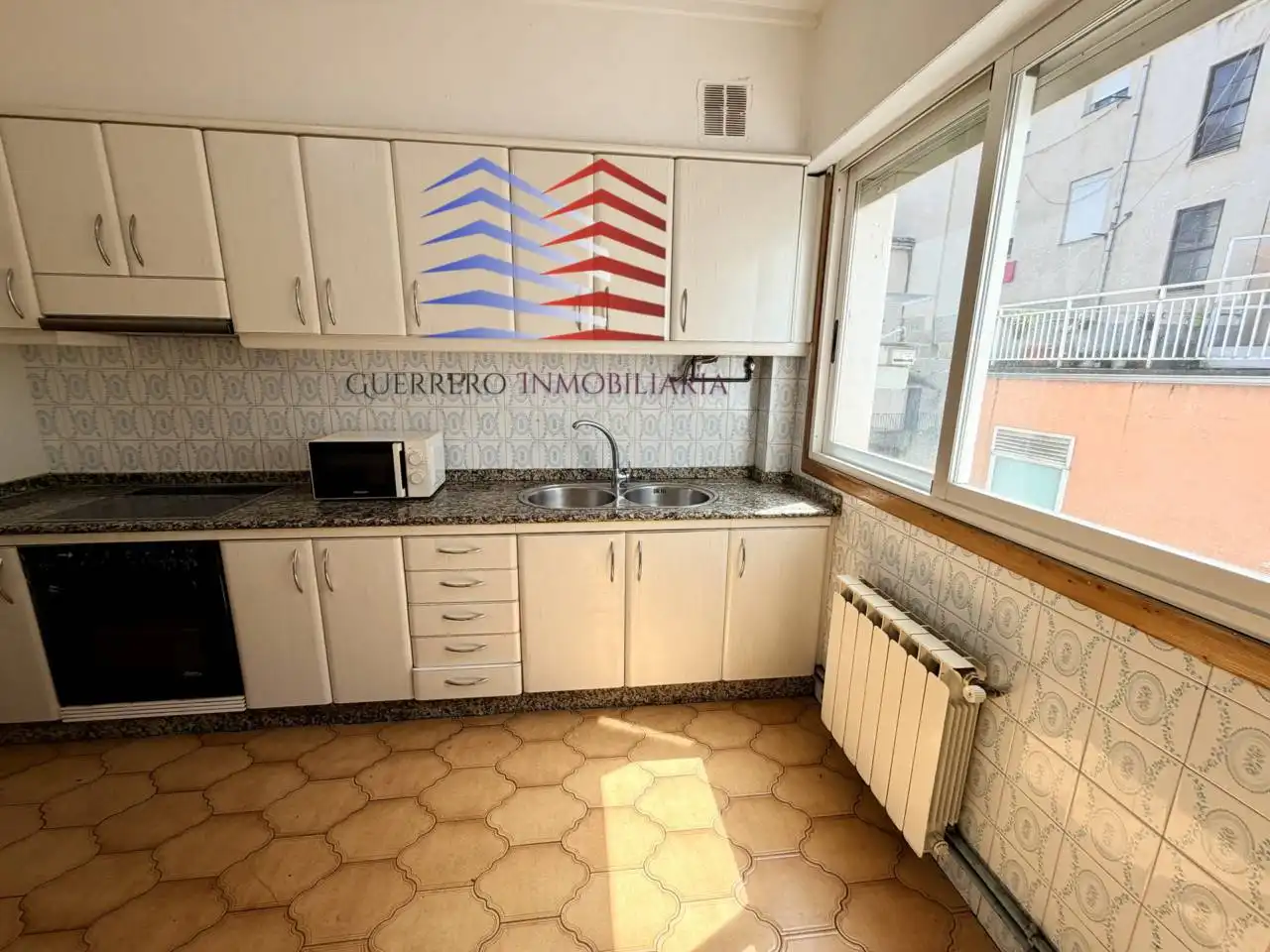 Küche von Wohnung zur Miete in Ourense Capital  mit Heizung, Möbliert und Balkon