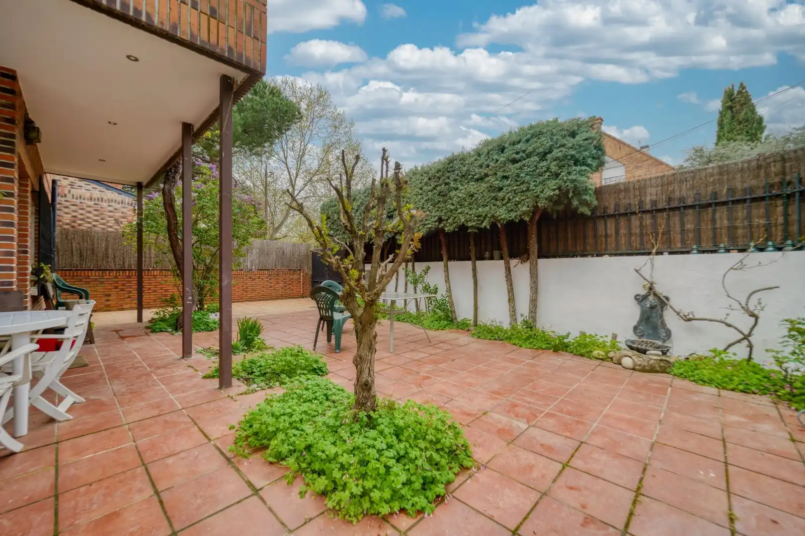 Terraza de Casa adosada en venta en Madrid con Calefacción y Jardín privado