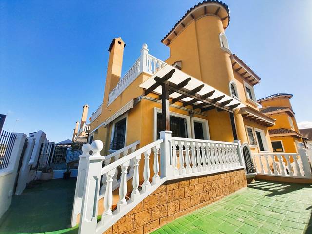 Casa adosada en Venta en Rojales