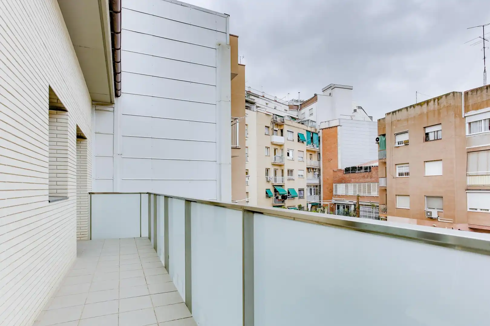 Terrassa de Dúplex en venda en Esplugues de Llobregat amb Aire condicionat, Calefacció i Parquet