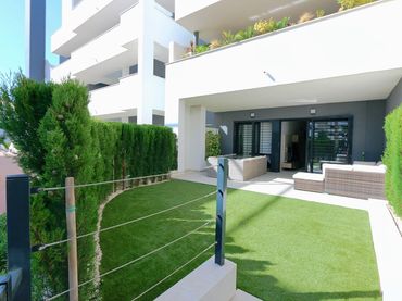 Apartament amb jardí en venda a N/A
