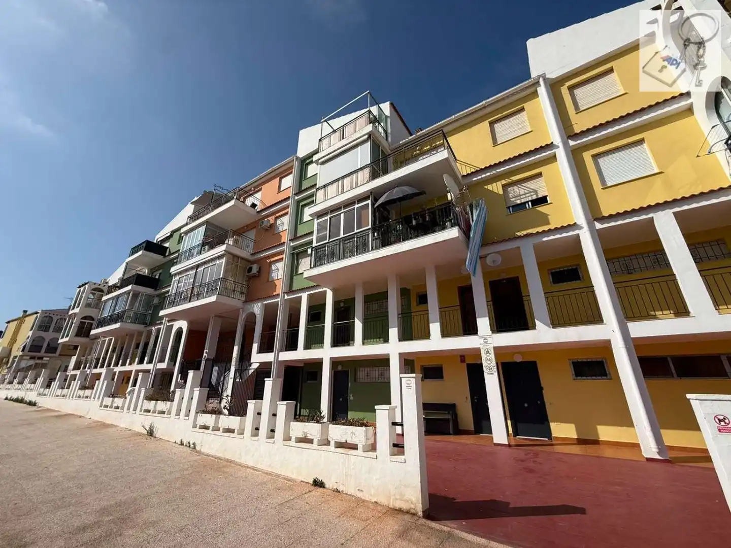 Vista exterior de Apartament en venda en Torrevieja amb Aire condicionat, Calefacció i Terrassa