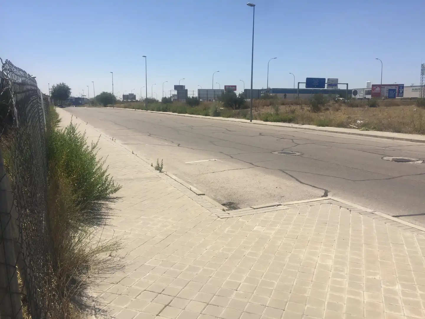 Terreny industrial en venda a Altos del Olivar - El Caracol