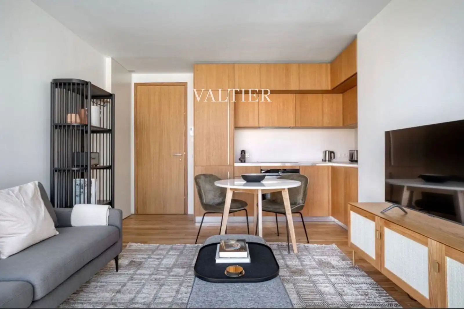 Bedroom of Flat for rent in Madrid  with Air Conditioner, Heating and Terrace