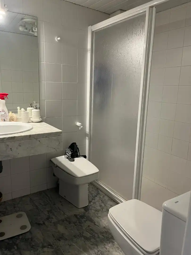 Bathroom of Attic for rent in Córdoba  with Air Conditioner, Terrace and Storage room