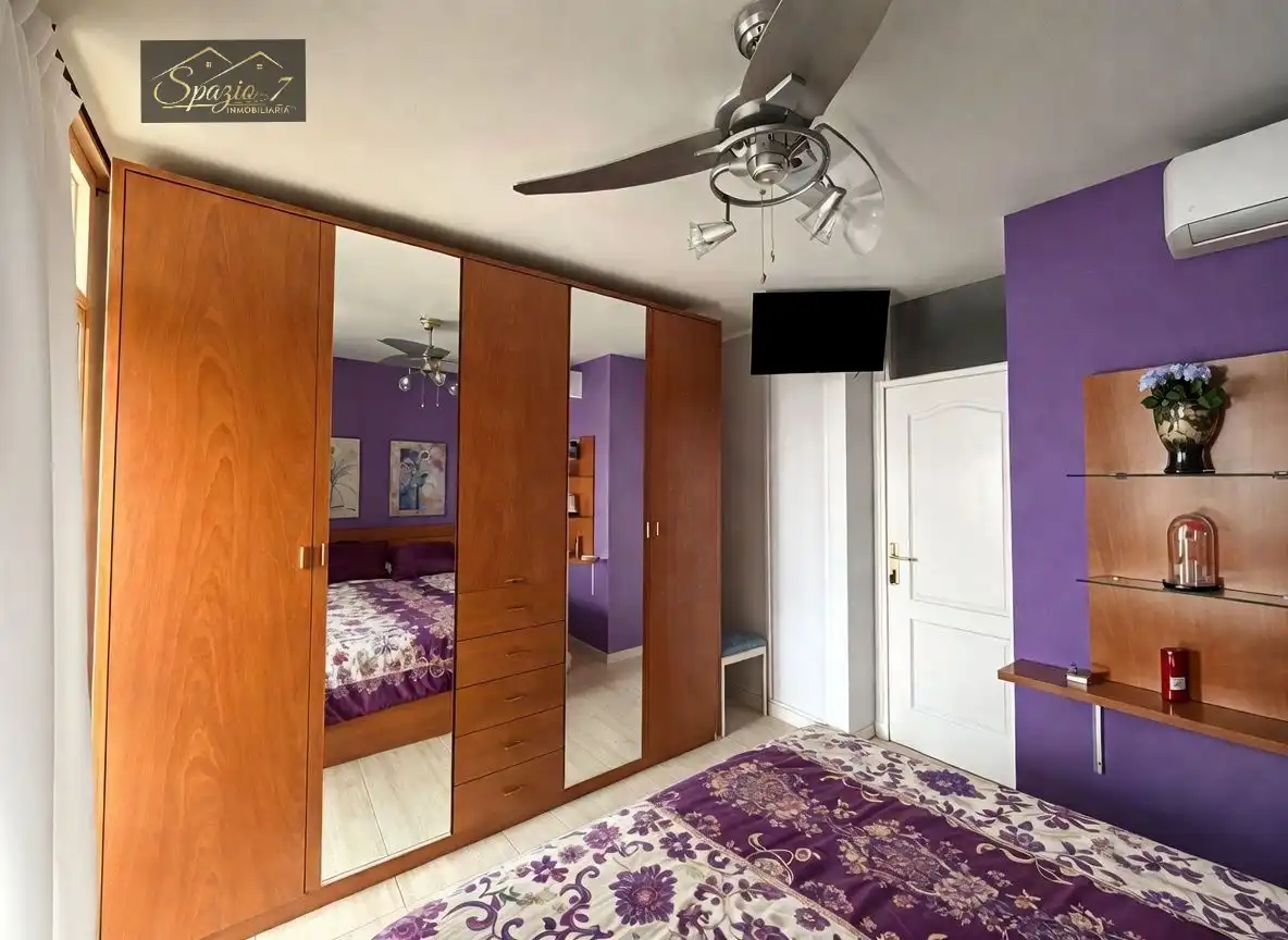 Habitación de Dúplex en venta en Candelaria con Aire acondicionado, Amueblado y Horno