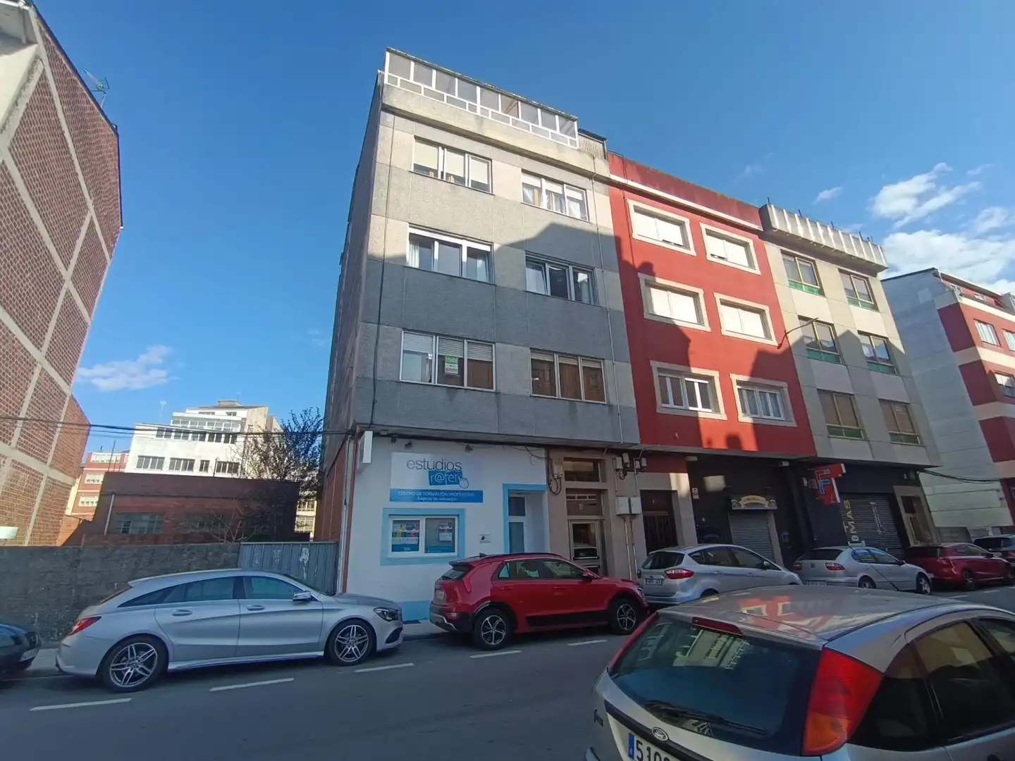 Vista exterior de Local en venda en Ourense Capital 