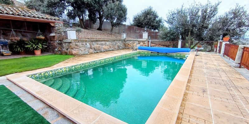 Piscina de Casa o xalet en venda en Belvís de la Jara amb Aire condicionat, Jardí privat i Terrassa