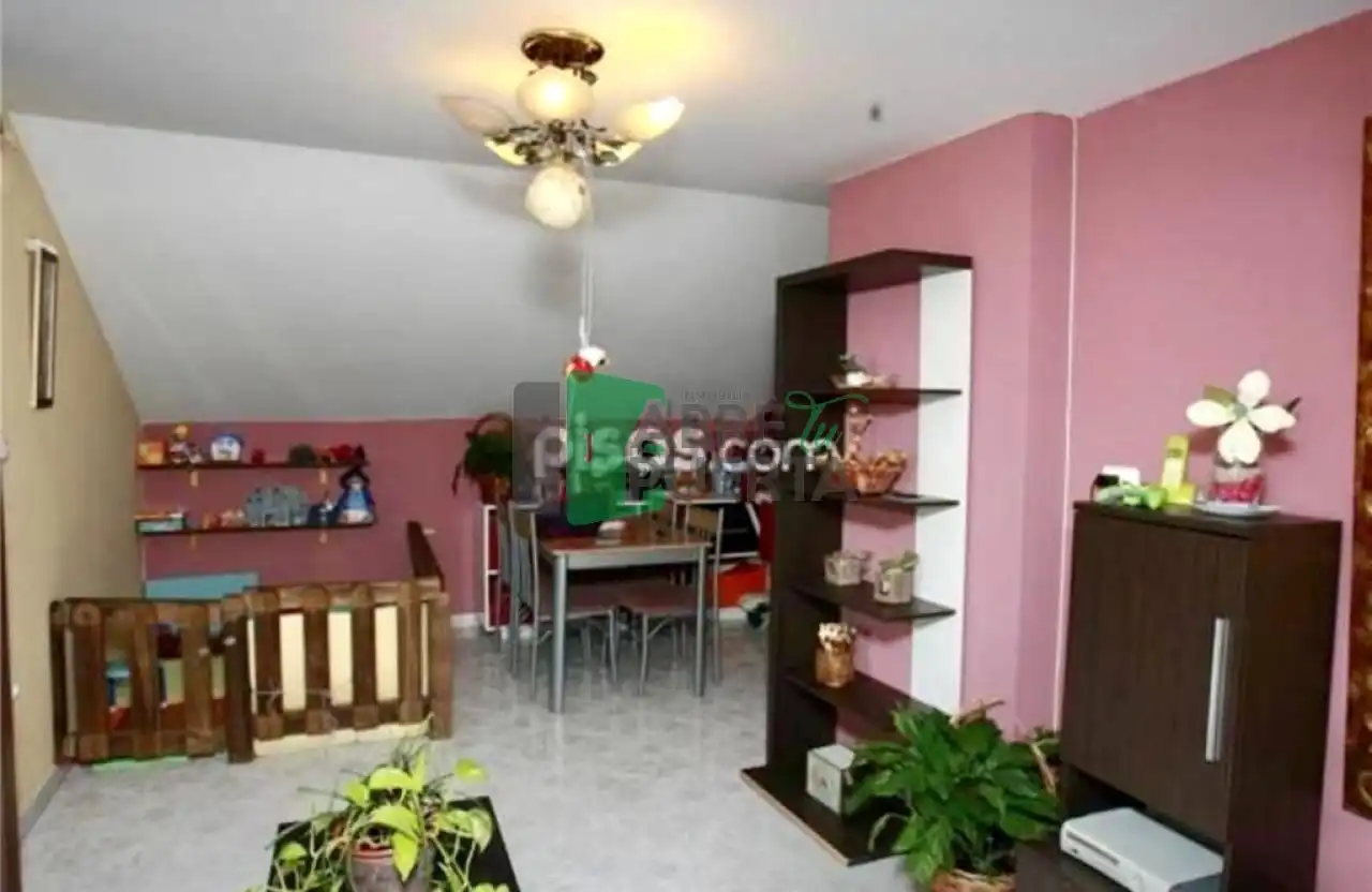 Schlafzimmer von Wohnung zum Verkauf in Barbadás mit Heizung, Terrasse und Möbliert