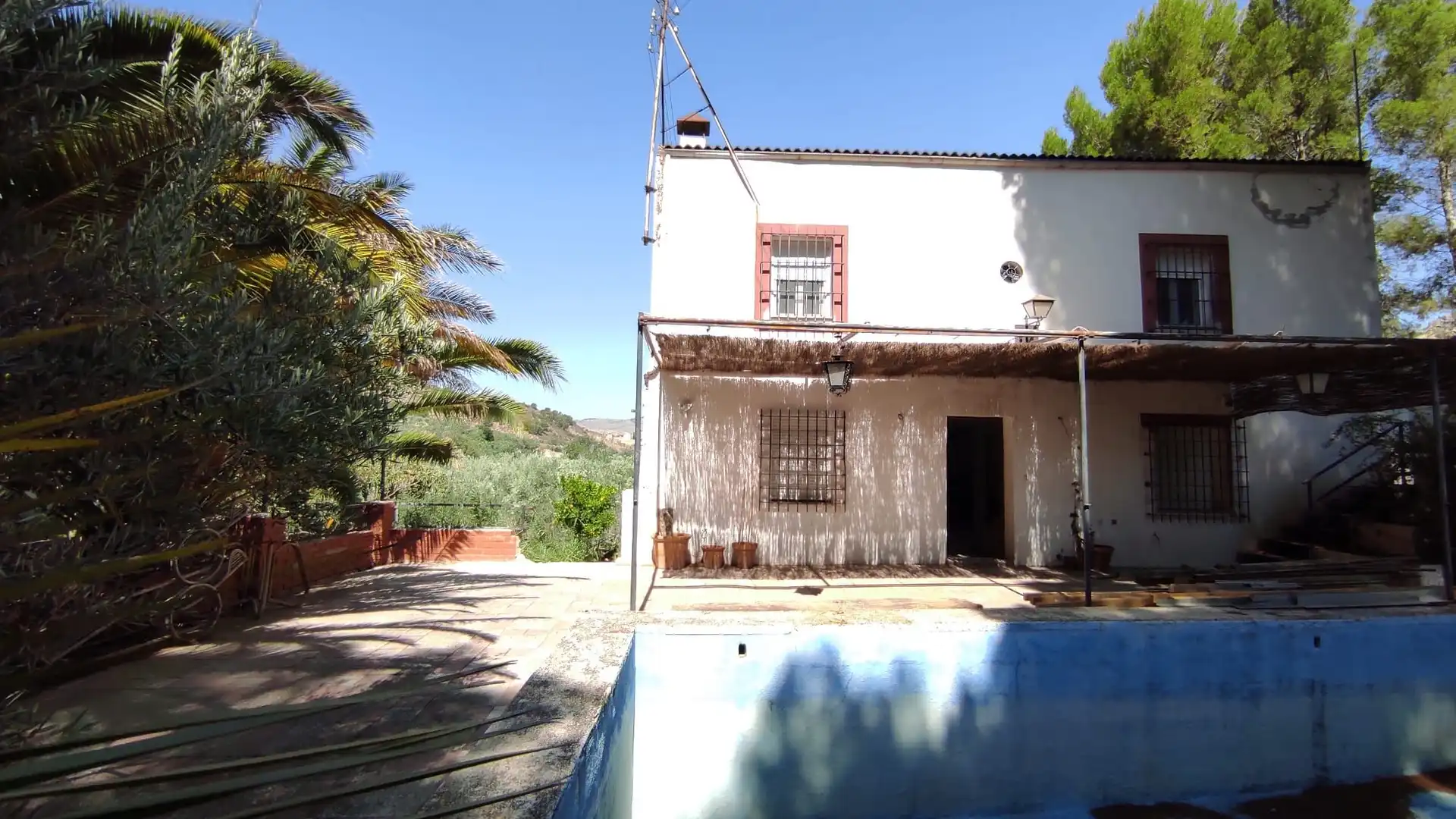 Vista exterior de Casa o xalet en venda en Pegalajar amb Terrassa i Piscina