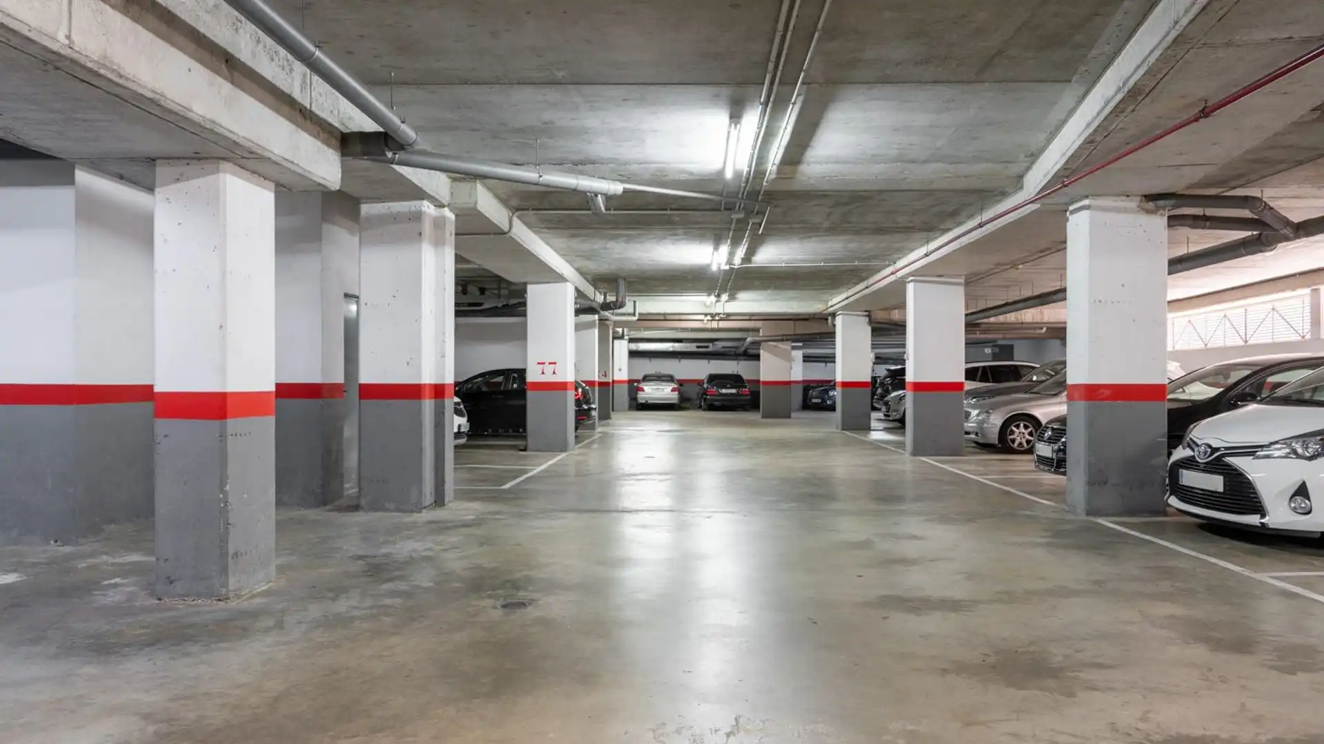 Aparcament de Garatge de lloguer en Cornellà de Llobregat