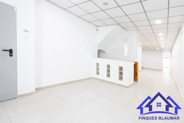 Local comercial en Alquiler en Centre