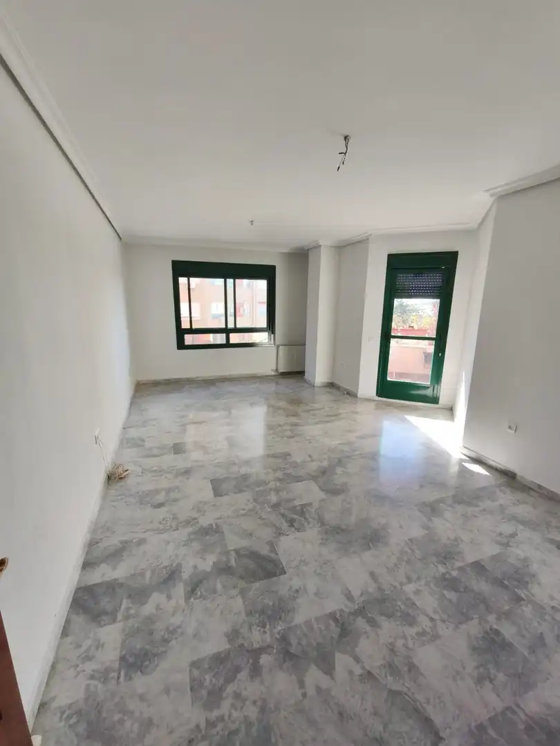 Vista exterior de Piso en venta en Cáceres con Aire acondicionado, Calefacción y Terraza