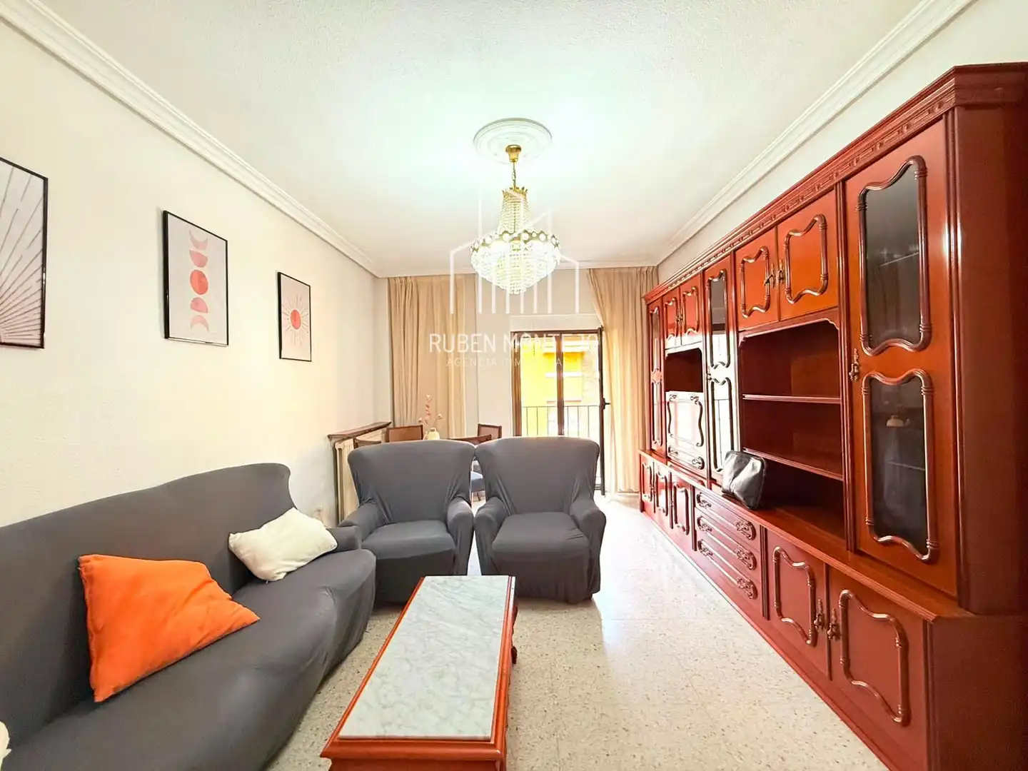 Sala de estar de Piso de alquiler en Salamanca con Calefacción, Terraza y Amueblado