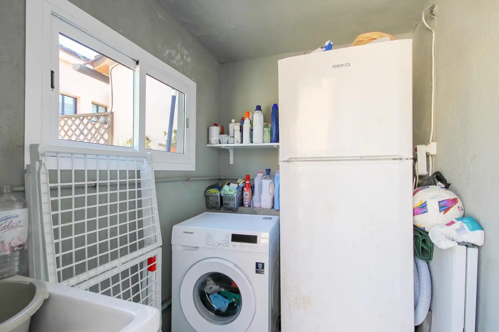 Cocina de Ático en venta en Cerdanyola del Vallès con Aire acondicionado, Calefacción y Jardín privado