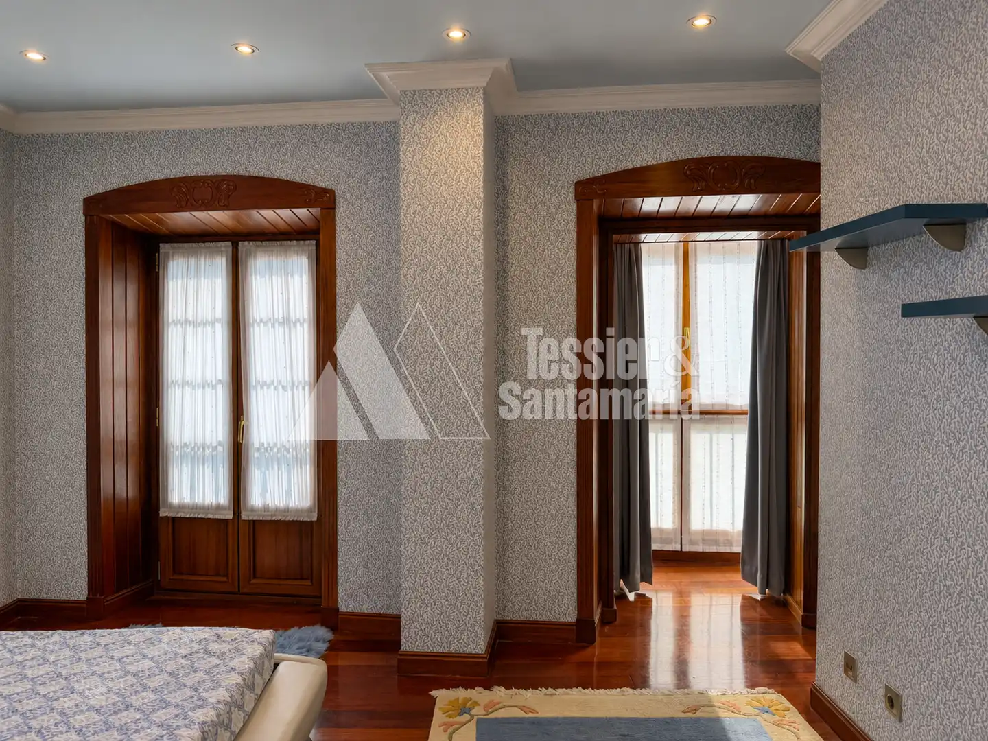 Dormitori de Pis de lloguer en Gijón  amb Calefacció, Parquet i Moblat