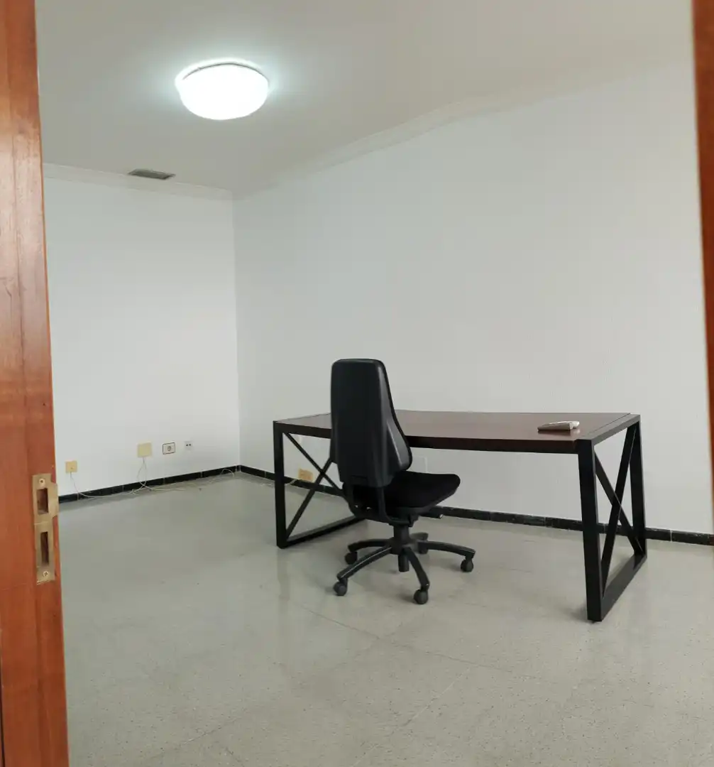 Oficina en venta en Las Palmas de Gran Canaria con Amueblado
