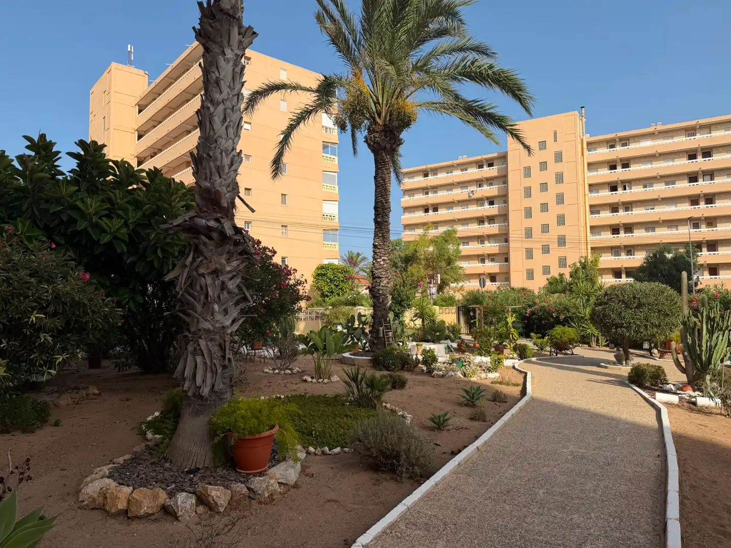 Außenansicht von Wohnung zur Miete in Torrevieja mit Heizung, Möbliert und Waschmaschine