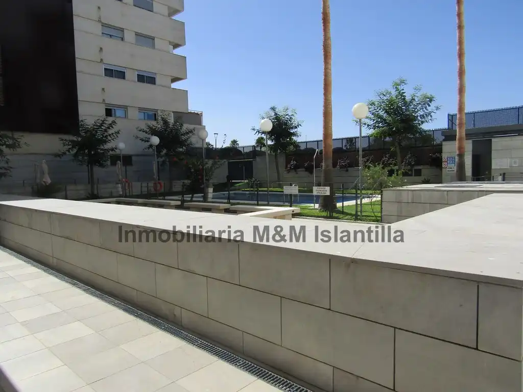 Vista exterior de Piso en venta en Isla Cristina con Terraza, Horno y Lavadora