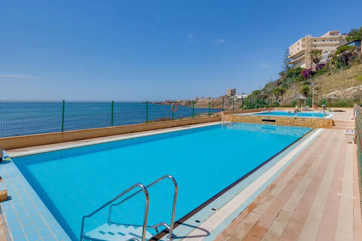 Piscina de Apartament en venda en Torrevieja amb Terrassa, Piscina i Moblat