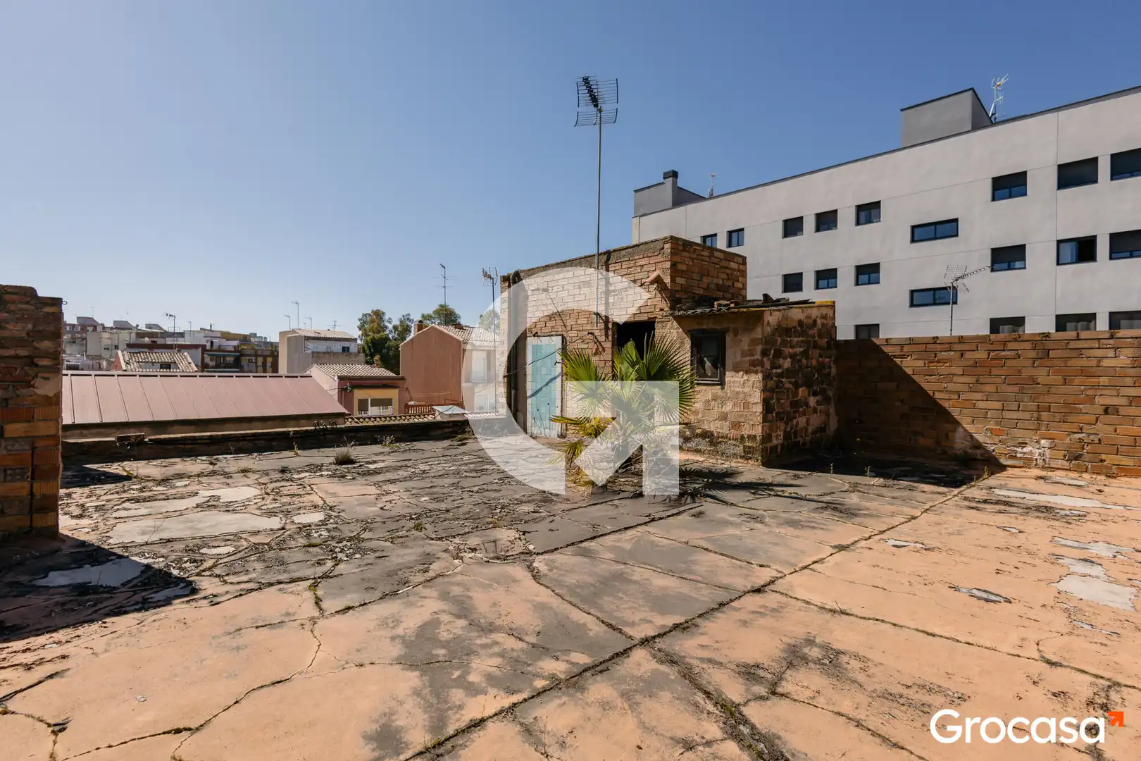 Vista exterior de Casa o xalet en venda en Viladecans amb Aire condicionat, Calefacció i Terrassa