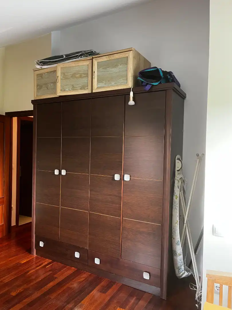 Habitación de Casa adosada en venta en Torrelavega  con Calefacción, Terraza y Trastero